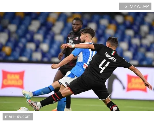 里昂3-2摩纳哥，拉卡泽特回撤组织成为球队逆转的关键战术变招