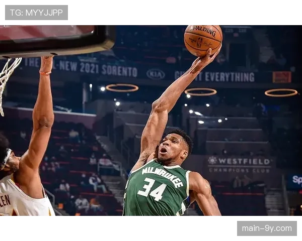 篮网不敌雄鹿，字母哥统治攻防两端，反击中多次完成“2+1”